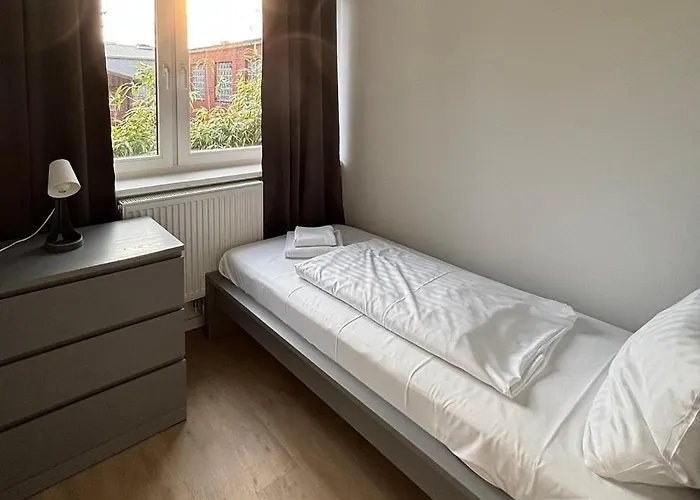 Bola 10 Hamburg, 2 Sz & Kueche * Hamburg